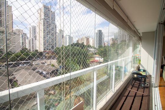 Venda de apartamento no Campo Belo com 3 quartos, piscina e churrasqueira. — Varanda Gourmet