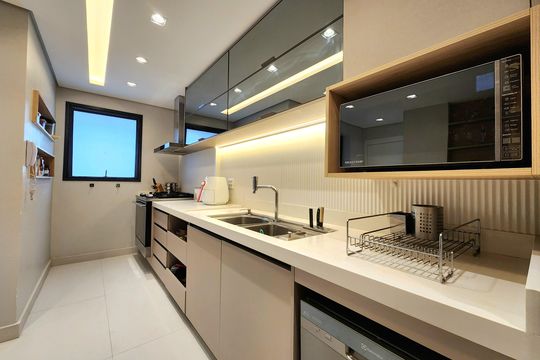 Venda de apartamento mobiliado com 3 suítes, piscina e churrasqueira no condomínio. — Cozinha
