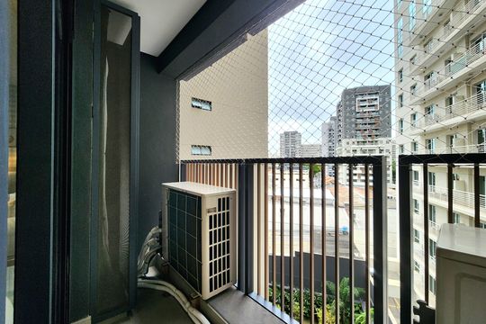 Venda de apartamento mobiliado com 3 suítes, piscina e churrasqueira no condomínio. — Varanda da Suíte 1