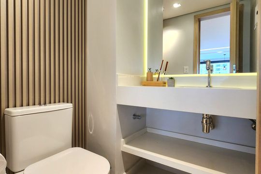 Venda de apartamento mobiliado com 3 suítes, piscina e churrasqueira no condomínio. — Lavabo