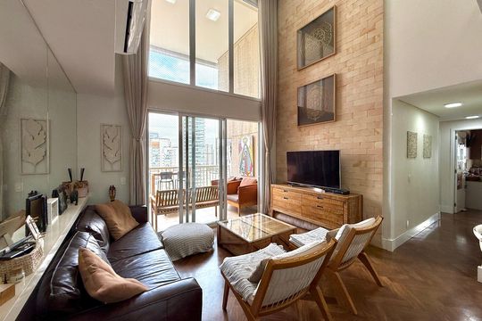 Apartamento com 3 quartos e varanda, ideal para compra. Prático e funcional para sua família. — Sala