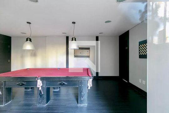 Apartamento com 3 quartos e varanda, ideal para compra. Prático e funcional para sua família. — Área comum