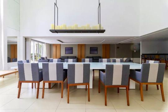 Apartamento com 3 quartos e varanda, ideal para compra. Prático e funcional para sua família. — Área comum