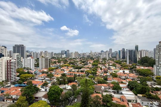 Apartamento com 3 quartos e varanda, ideal para compra. Prático e funcional para sua família. — Vista Suíte 2