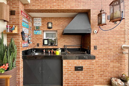 Apartamento com 3 quartos e varanda, ideal para compra. Prático e funcional para sua família. — Varanda
