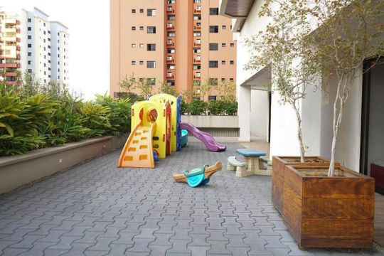 Apartamento em Perdizes, 4 quartos, 1 suíte, mobiliado, academia, churrasqueira, piscina. Perfeitopara comprar. — Área comum - Playground