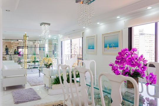 Apartamento em Perdizes, 4 quartos, 1 suíte, mobiliado, academia, churrasqueira, piscina. Perfeitopara comprar. — Sala 1
