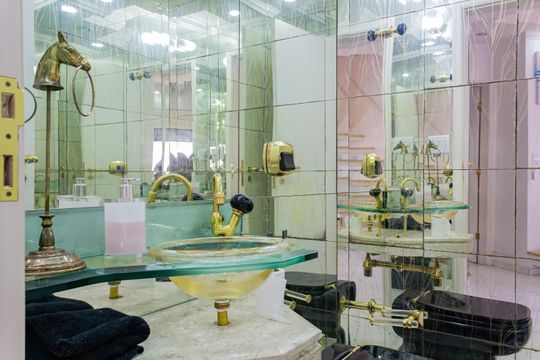 Apartamento em Perdizes, 4 quartos, 1 suíte, mobiliado, academia, churrasqueira, piscina. Perfeitopara comprar. — Lavabo