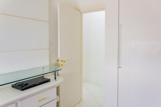 Apartamento em Perdizes, 4 quartos, 1 suíte, mobiliado, academia, churrasqueira, piscina. Perfeitopara comprar. — Quarto 3