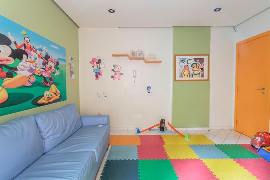 Comprar apartamento no Planalto Paulista: 2 quartos, 1 suíte, varanda e academia no condomínio. — Brinquedoteca
