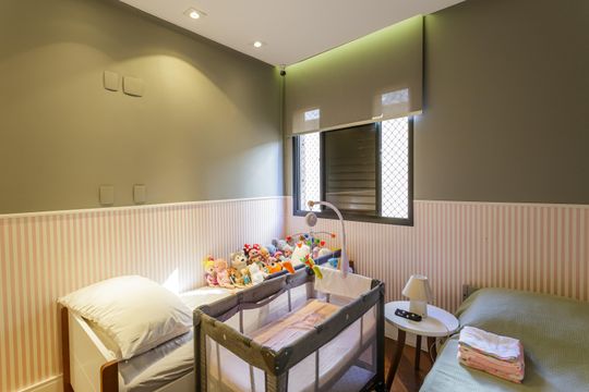 Comprar apartamento no Planalto Paulista: 2 quartos, 1 suíte, varanda e academia no condomínio. — Quarto 2