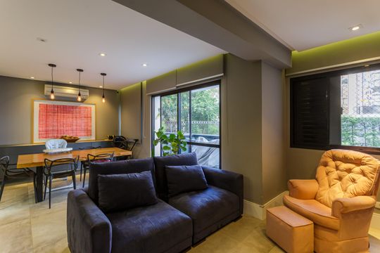 Comprar apartamento no Planalto Paulista: 2 quartos, 1 suíte, varanda e academia no condomínio. — Sala