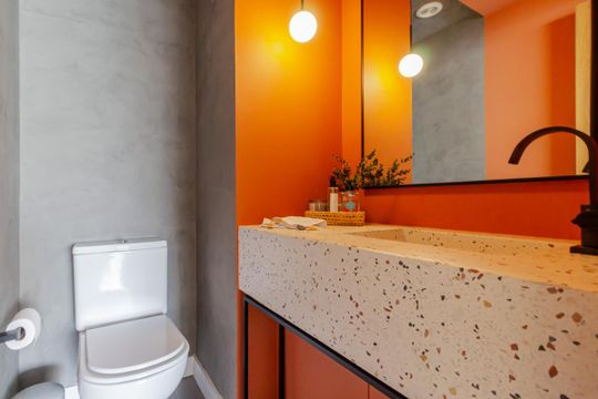 Apartamento em Moema para compra: 3 suítes, closet, churrasqueira, pets permitidos. — Lavanda