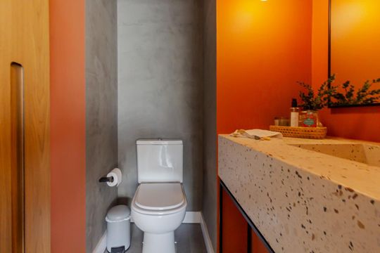 Apartamento em Moema para compra: 3 suítes, closet, churrasqueira, pets permitidos. — Lavanda