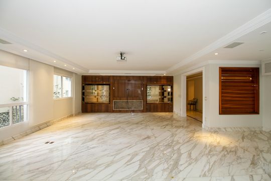 Apartamento mobiliado no Jardim Paulista com 3 suítes. Ideal para comprar e ter animais de estimação. — Sala de Estar