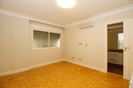 Apartamento mobiliado no Jardim Paulista com 3 suítes. Ideal para comprar e ter animais de estimação. — Suíte 3