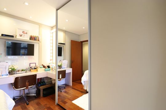 Comprar apartamento com varanda, 4 quartos, 2 suítes e piscina no condomínio. — Quarto 2