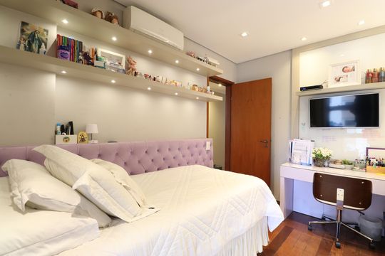 Comprar apartamento com varanda, 4 quartos, 2 suítes e piscina no condomínio. — Quarto 2