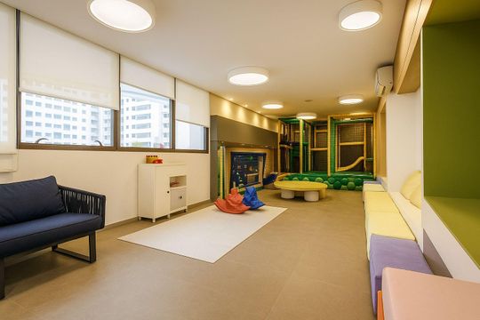 Apartamento à venda na Vila Nova Conceição com 3 quartos, 2 suítes e churrasqueira no condomínio. — Área comum