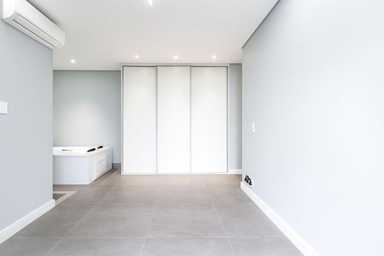 Apartamento à venda na Vila Nova Conceição com 3 quartos, 2 suítes e churrasqueira no condomínio. — Suíte