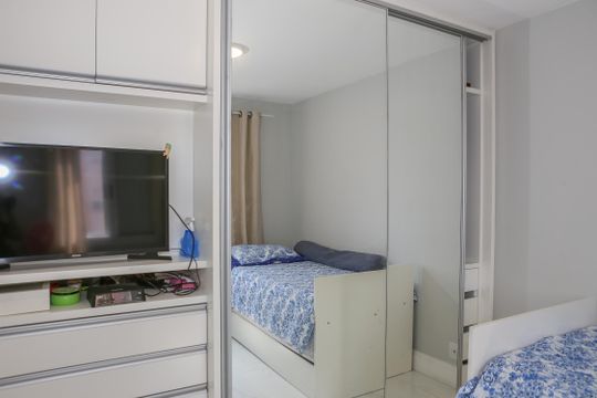 Venda de apartamento com 3 suítes e varanda na Vila Bela Alianca. — Suíte 2