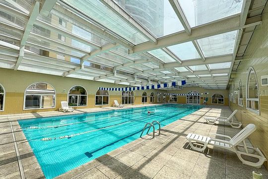 Venda de apartamento com 3 suítes e varanda na Vila Bela Alianca. — Área comum - Piscina