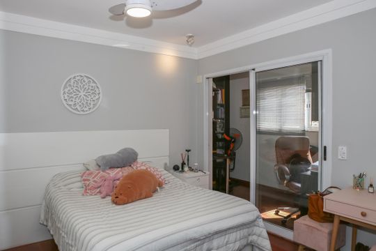 Venda de apartamento com 3 suítes e varanda na Vila Bela Alianca. — Suíte 3