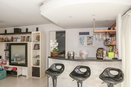Venda de apartamento com 3 suítes e varanda na Vila Bela Alianca. — Sala 2