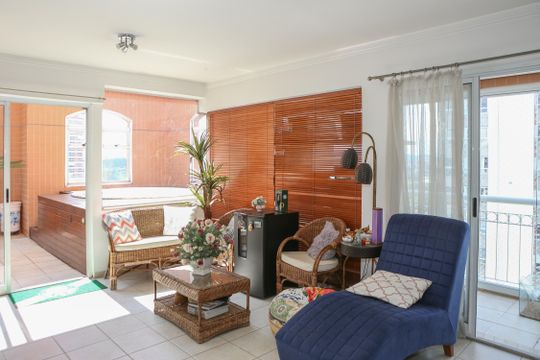 Venda de apartamento com 3 suítes e varanda na Vila Bela Alianca. — Sala 2