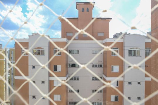 Venda de apartamento com 3 suítes e varanda na Vila Bela Alianca. — Vista da Suíte 3