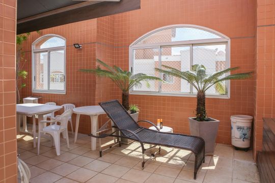 Venda de apartamento com 3 suítes e varanda na Vila Bela Alianca. — Piscina e Churrasqueira