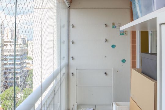 Venda de apartamento com 3 suítes e varanda na Vila Bela Alianca. — Sacada 2