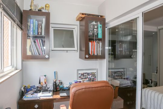 Venda de apartamento com 3 suítes e varanda na Vila Bela Alianca. — Suíte 3