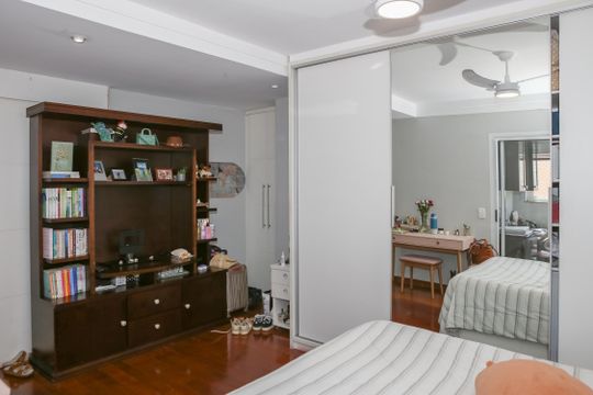 Venda de apartamento com 3 suítes e varanda na Vila Bela Alianca. — Suíte 3
