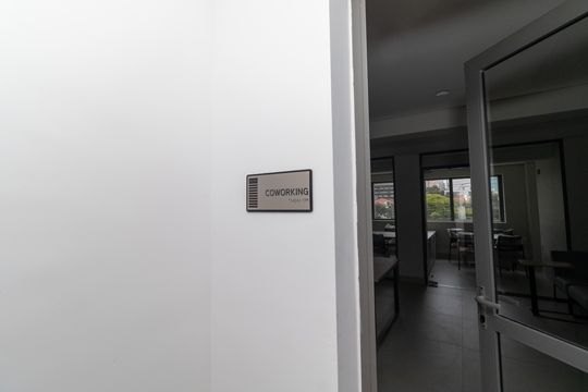 Compra apartamento em Perdizes: piscina, 2 quartos, closet. — Área comum - Coworking
