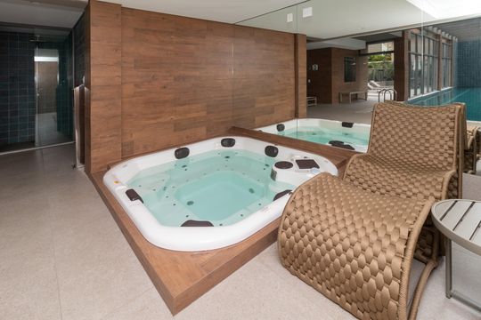 Compra apartamento em Perdizes: piscina, 2 quartos, closet. — Área comum - Spa