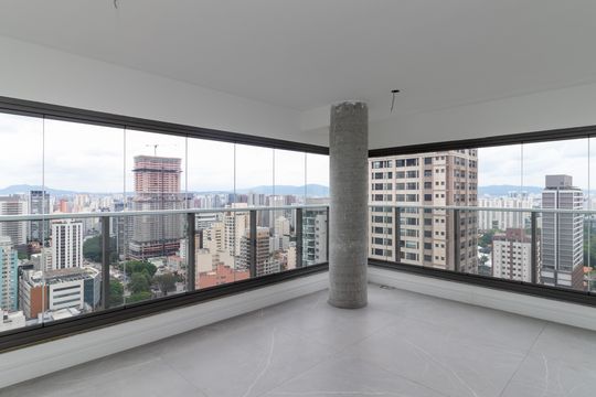 Compra apartamento em Perdizes: piscina, 2 quartos, closet. — Sala