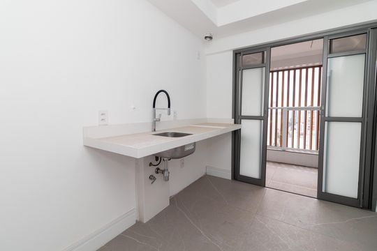 Compra apartamento em Perdizes: piscina, 2 quartos, closet. — Cozinha