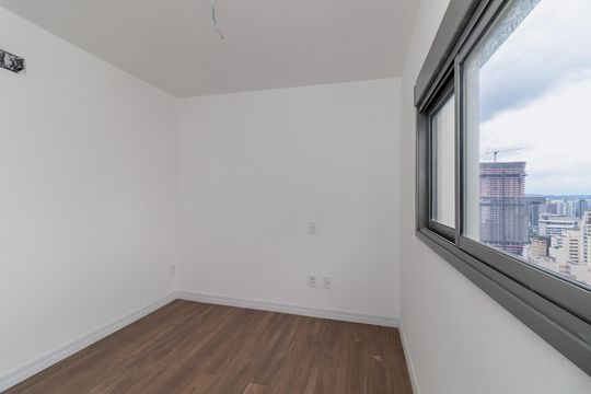 Compra apartamento em Perdizes: piscina, 2 quartos, closet. — Suíte 1
