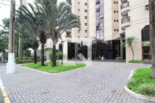 Apartamento em Indianópolis para compra, 3 quartos e academia no condomínio. — Fachada