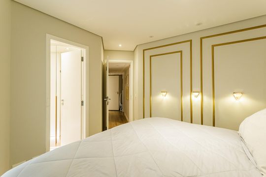 Apartamento em Indianópolis para compra, 3 quartos e academia no condomínio. — Quarto Suíte