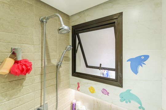 Apartamento em Indianópolis para compra, 3 quartos e academia no condomínio. — Banheiro Social