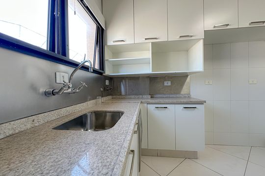 Apartamento à venda: 5 quartos, aceita animais. — Cozinha