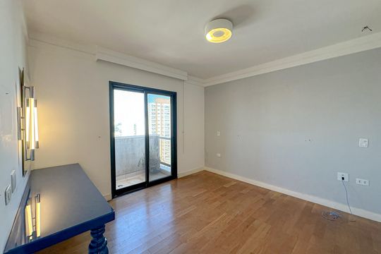 Apartamento à venda: 5 quartos, aceita animais. — Suíte
