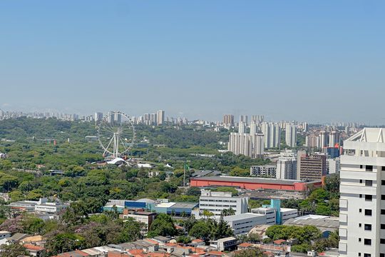 Apartamento à venda: 5 quartos, aceita animais. — Varanda Quarto 2