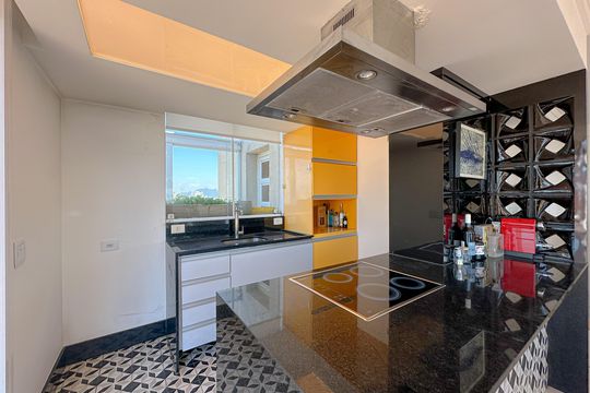 Apartamento à venda: 5 quartos, aceita animais. — Espaço Gourmet
