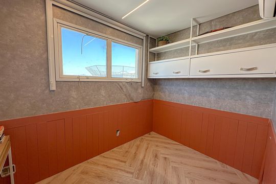 Apartamento à venda: 5 quartos, aceita animais. — Escritório