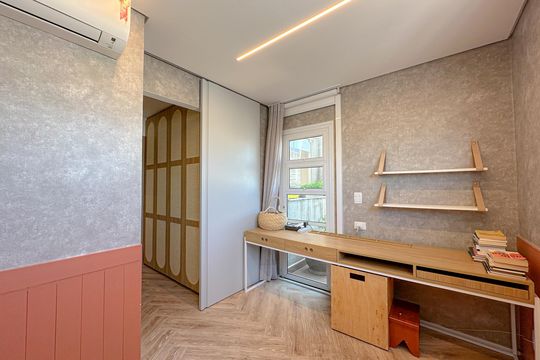 Apartamento à venda: 5 quartos, aceita animais. — Escritório