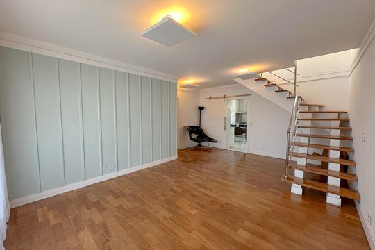 Apartamento à venda: 5 quartos, aceita animais. — Sala