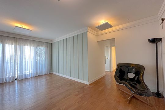 Apartamento à venda: 5 quartos, aceita animais. — Sala